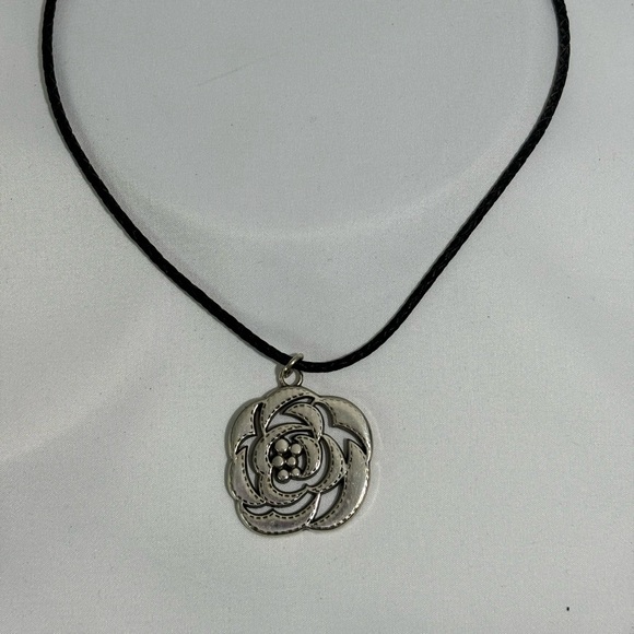 Brighton Silver Plated Carved Rose on  Woven  Leather  16-18” Necklace - Picture 1 of 4